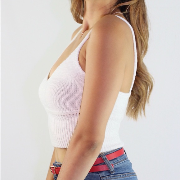 🆕 White Knit Pointelle Crop Top - Picture 2 of 6